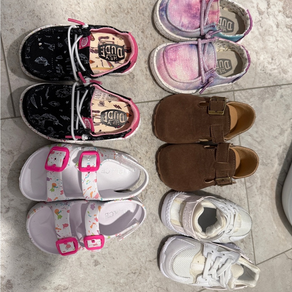 Hey Dude Kids Black and Pink Shoes